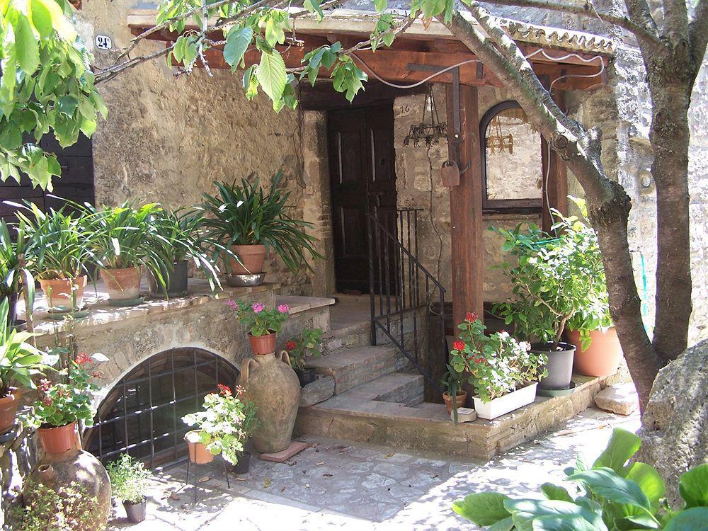 Castello Di Barattano Hotel Marcellano Екстериор снимка